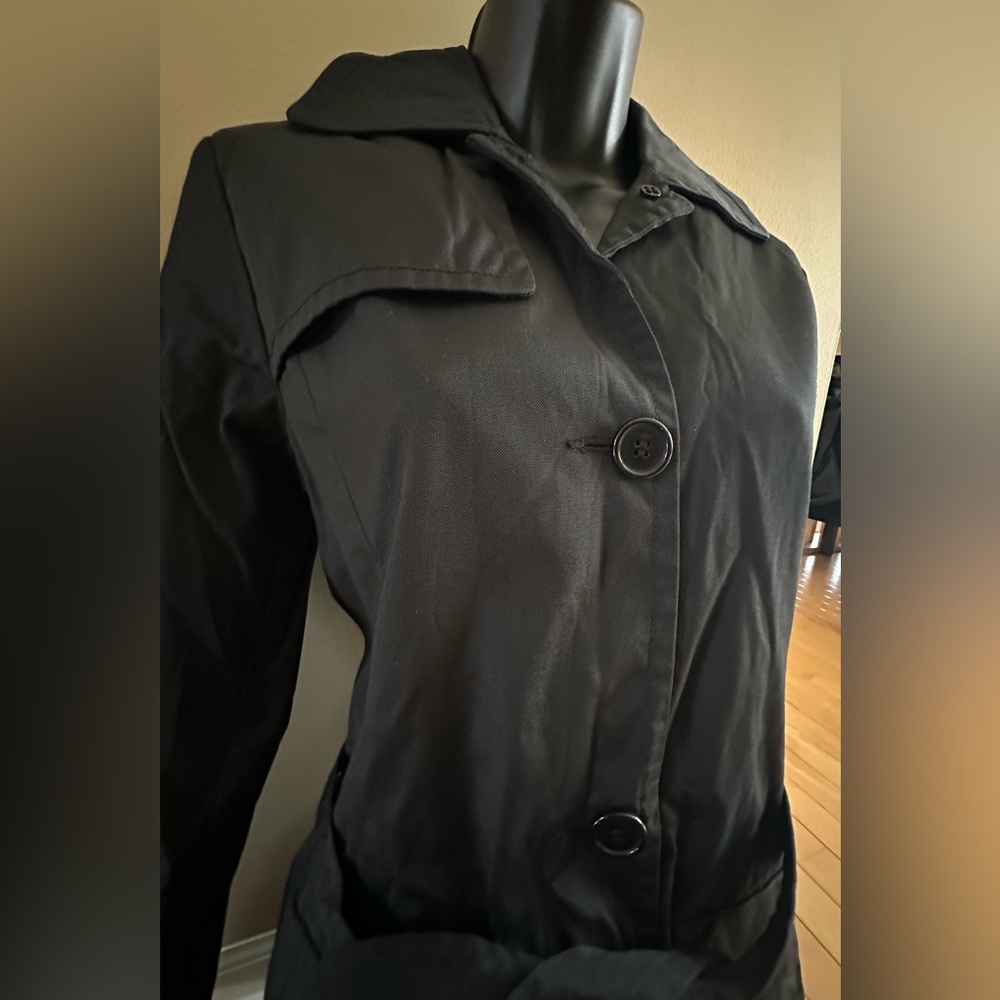 VINTAGE black belted trench coat • minimalist Kenneth Cole Reaction • xs - Picture 2 of 13
